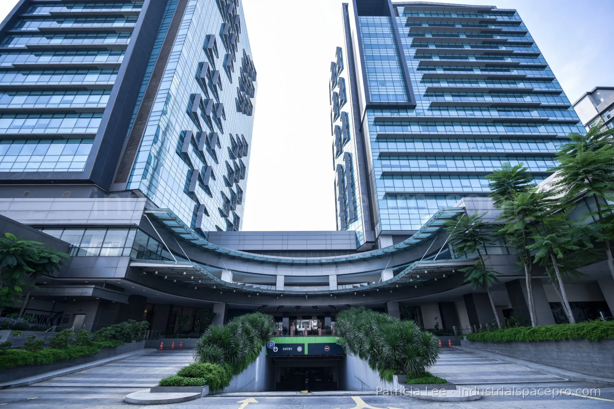 Pejabat Korporat Gred A Berperabot Penuh di Puchong (1,119 kaki persegi), 2